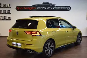 Volkswagen Golf VIII R-Line (Pano, St.Heiz, Sportsitz, LED) Bild 3