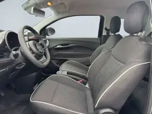 Fiat 500e Basis 42kWh Klimaautom Temp Apple CarPlay Android Bild 3