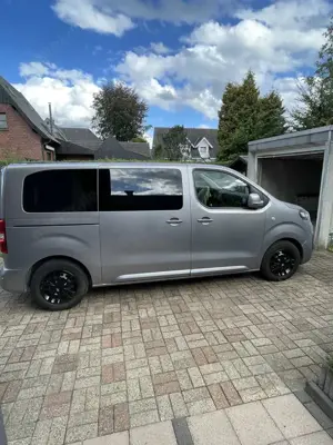 Opel Zafira Life 1.5 D M Selection(9 sitzer)