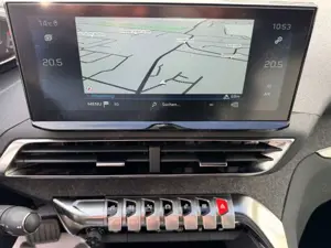 Peugeot 5008 PureTech 130 EAT8 Stop  Start Allure Pack Bild 5
