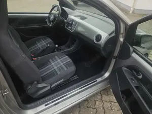 Volkswagen up! club up! Bild 5