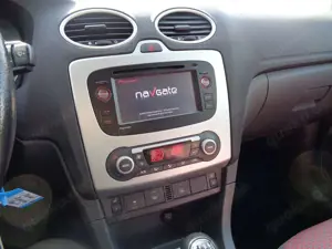 Ford Focus Style DIESEL  TÜV 11-2027 Bild 3