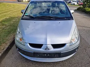 Mitsubishi Colt Invite