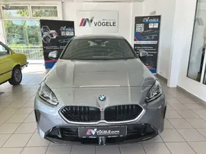 BMW 120 i Aut. M-Sportpaket Navigation Head-Up