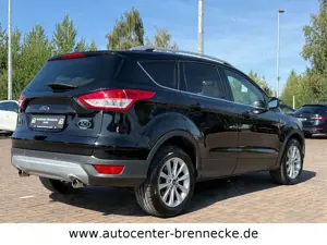 Ford Kuga Titanium *Panoramadach*8-fach bereift* Bild 4