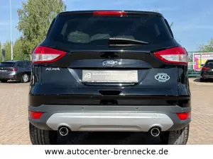 Ford Kuga Titanium *Panoramadach*8-fach bereift* Bild 5