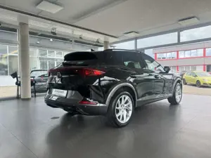 CUPRA Formentor 1.5 TSI DSG NAVI LED ACC SHZG R-KAM BT Klima Navi Bild 5