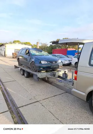 Toyota Avensis 1.8 Combi linea sol # Unfallfahrzeug