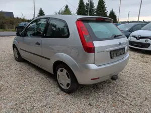 Ford Fiesta Fiesta 1.6 Automatik Ghia Bild 4