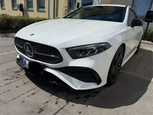 Mercedes-Benz A 200 A 200 7G-DCT AMG Line Advanced Plus Bild 2