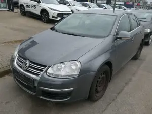 Volkswagen Jetta 1.4 TSI Klima Motor dreht läuft aber nicht !