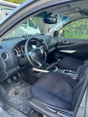 Nissan Navara Navara DC Visia