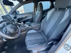 Peugeot 3008 PureTech 130 Stop  Start GPF Active Pack Bild 5