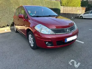 Nissan Tiida 1.6 acenta