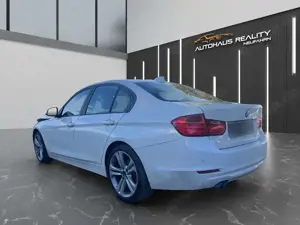 BMW 328 NAVI+TEMPOMAT+BREMSASSISTENT+AUX+