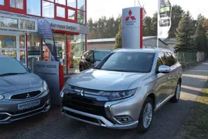 Mitsubishi Outlander Outlander Plug-in Hybrid PLUS Intro 2.4,AHK,WR