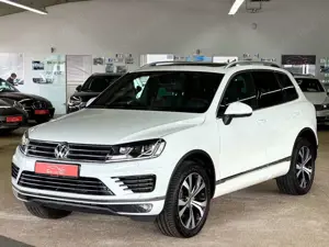 Volkswagen Touareg V6 TDI R-Line 4M AHK*PAN*SHZ*NAV*TEM*19%
