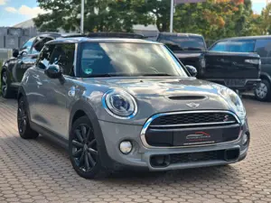 MINI Cooper S Aut. JCW Panorama Navi LED Lights Bild 3