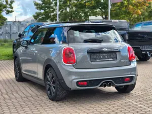 MINI Cooper S Aut. JCW Panorama Navi LED Lights Bild 5