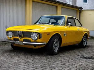 Alfa Romeo GT 1300 Junior