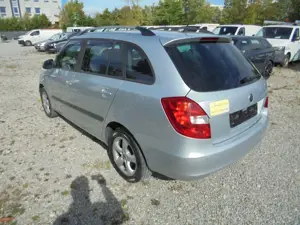 Skoda Fabia Combi Family 1.6 TDI ~ Tüv und Service Neu Bild 3