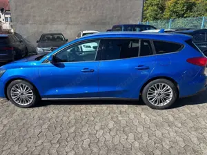 Ford Focus Turnier Titanium Navi/LED/Kamera Bild 4