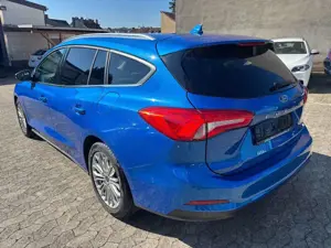 Ford Focus Turnier Titanium Navi/LED/Kamera Bild 3