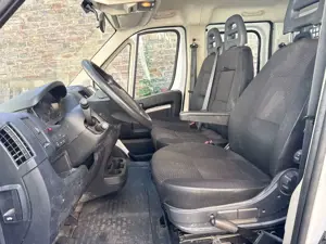 Peugeot Boxer Doka Pritsche L3 140 PS BlueHDi*7-Sitzer* Bild 4