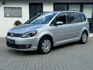 Volkswagen Touran 1.6TDI BMT°DSG°Klima°Navi°PDC°5/Sitzer°