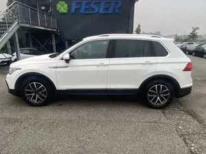 Volkswagen Tiguan 2.0 TDI LIFE LED NAVI Bild 5