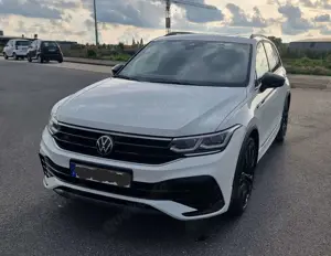 Volkswagen Tiguan 2.0 TDI SCR 4MOTION DSG R-Line