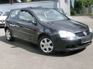 Volkswagen Golf 1.6l Autom. Keine EMails/ nur an Händler/Export