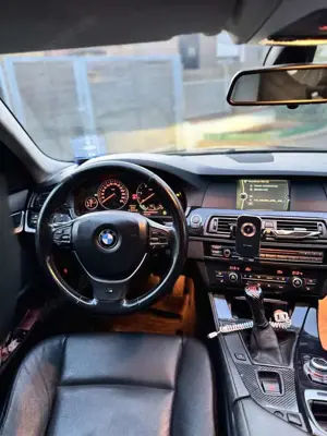 BMW 520 520d Touring Bild 2
