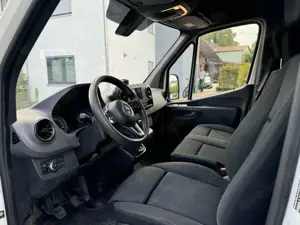 Mercedes-Benz Sprinter 311/314 CDI FWD L2 (910.633) Bild 2