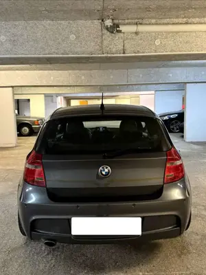 BMW 118 118i volles M-Paket Bild 4