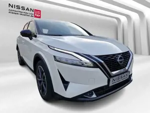 Nissan Qashqai Xtronic 4x4 Tekna Design 2 Farben  360° Bild 2