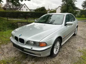 BMW 523 5er 523i - 2.5 - Tüv-Asu: 09-2027 - Automatik -