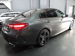 Mercedes-Benz C 220 D AMG-LINE Bild 4
