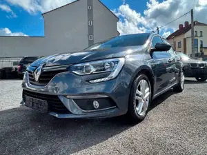Renault Megane EXPERIENCE 1.2 TCE TEMP + SHZ