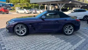 BMW Z4 sDrive 20 i Autom Navi Driv Assis DAB Bild 3