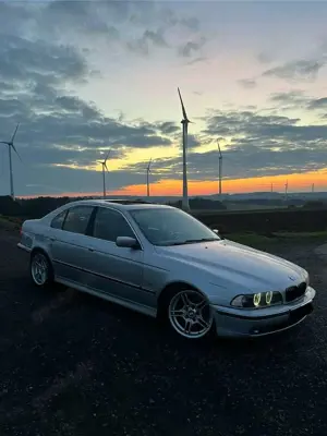 BMW 523 E39 Bild 1
