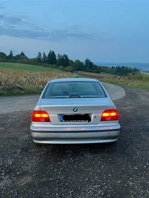 BMW 523 E39 Bild 4