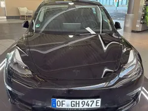 Tesla Model 3 Allradantrieb Dual Motor Performance Bild 2