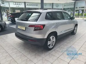 Skoda Karoq Style 1.5 TSI DSG PDC 8 Fach Garantie 1/26 Bild 5