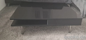 Schöner schwarzer Hochglanz Couchtisch
