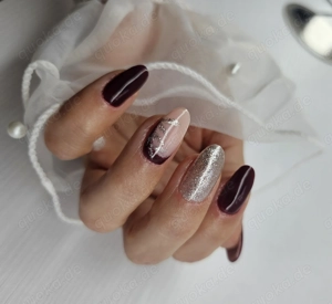 Nägel, Pediküre, Wimpernlifting