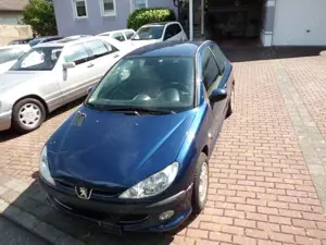 Peugeot 206 Grand Filou Cool Bild 4