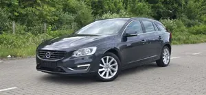 Volvo V60 Diesel D2 Summum TÜV/AU NEU LEDER NAVI
