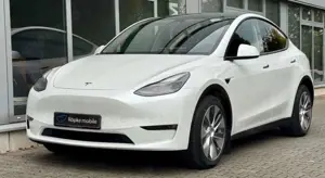Tesla Model Y Long Range 19" AHK VAT