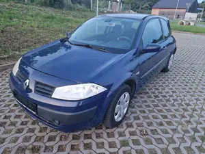 Renault Megane 1.4 -- Klima+2xel.FH+el.Spiegel+Lichtsensor --